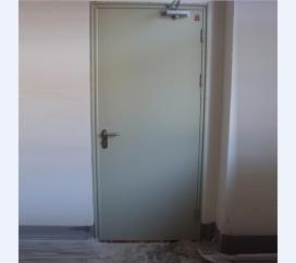保温门