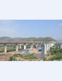 中铁二十局集团黄韩侯铁路工程隧道防护门工程